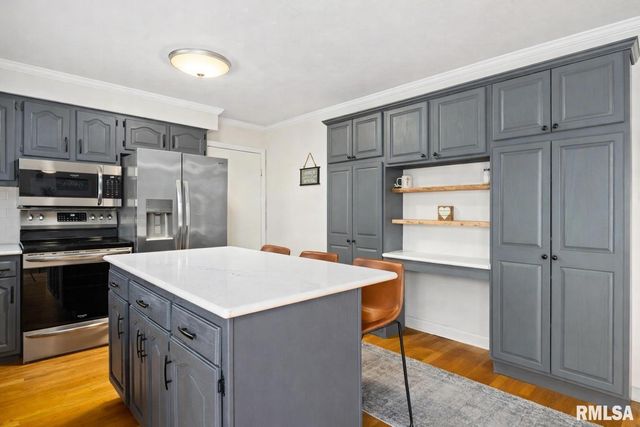 430 NAPPANEE Point, Peoria, IL 61604