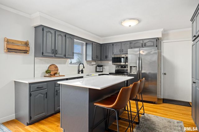 430 NAPPANEE Point, Peoria, IL 61604