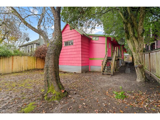 1719 N SKIDMORE St, Portland, OR 97217