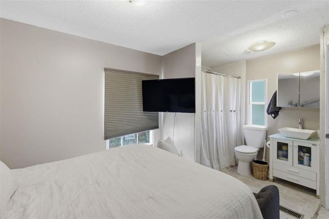 1748 A Arledge Rd, Vinton, LA 70668