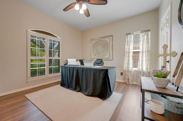 1318 Spring Branch DR, Tyler, TX 75703