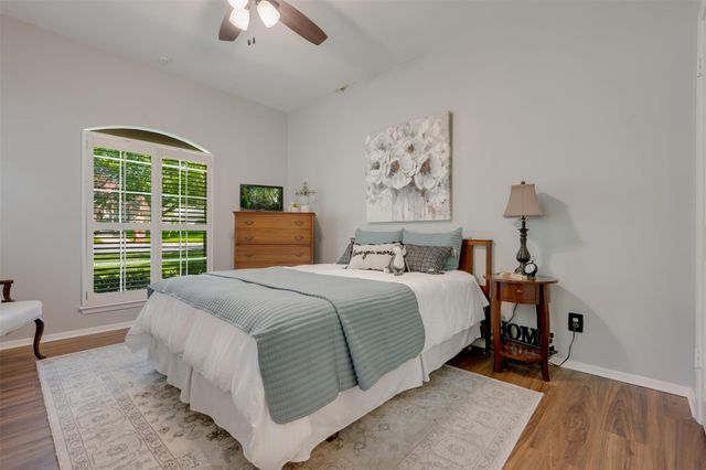 1318 Spring Branch DR, Tyler, TX 75703