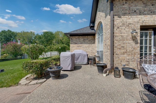 1318 Spring Branch DR, Tyler, TX 75703