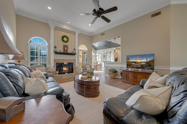1318 Spring Branch DR, Tyler, TX 75703