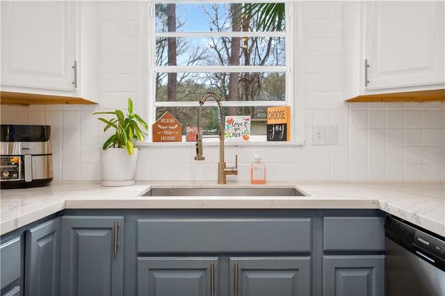 1912 SHANNON Road, Alexandria, LA 71301