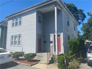 33 Pine Street, East Providence, RI 02915