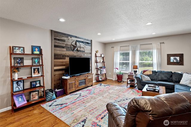 10810 130th Street NW, Gig Harbor, WA 98329