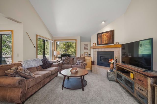 17916 Sandtrap Lane, Sunriver, OR 97707
