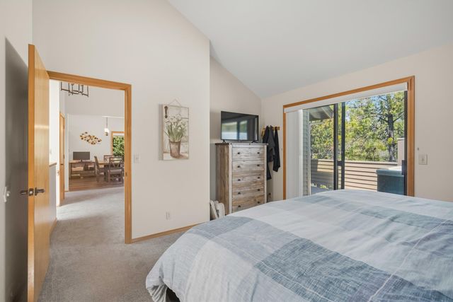 17916 Sandtrap Lane, Sunriver, OR 97707