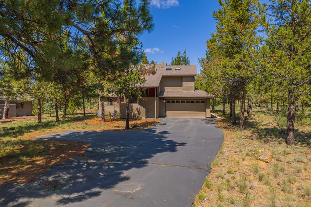 17916 Sandtrap Lane, Sunriver, OR 97707