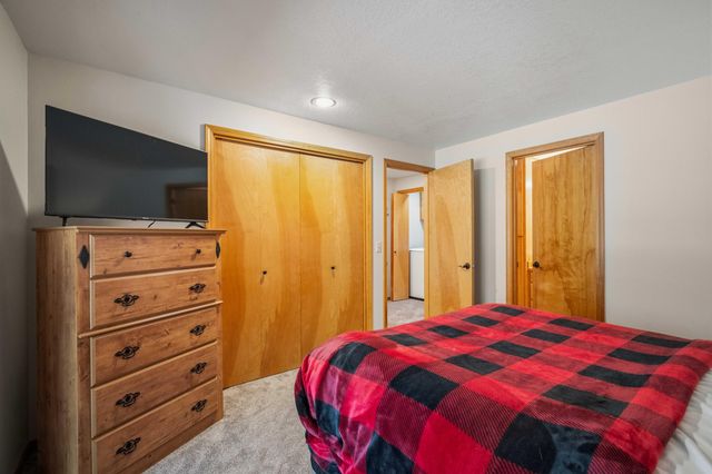 17916 Sandtrap Lane, Sunriver, OR 97707