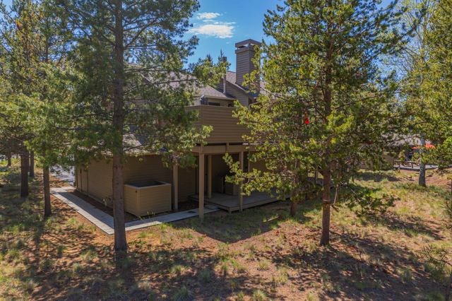 17916 Sandtrap Lane, Sunriver, OR 97707