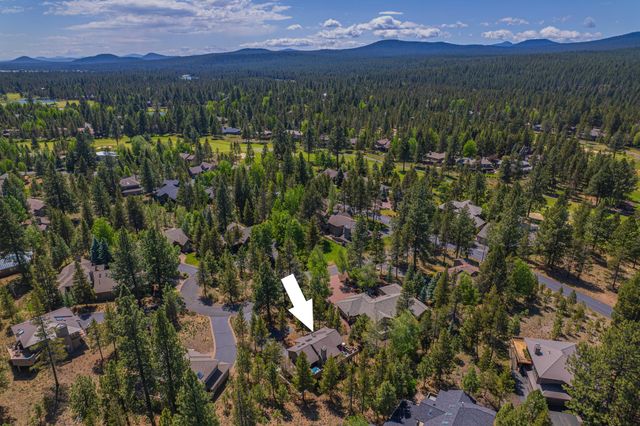 17916 Sandtrap Lane, Sunriver, OR 97707
