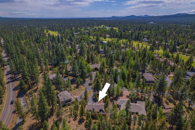 17916 Sandtrap Lane, Sunriver, OR 97707