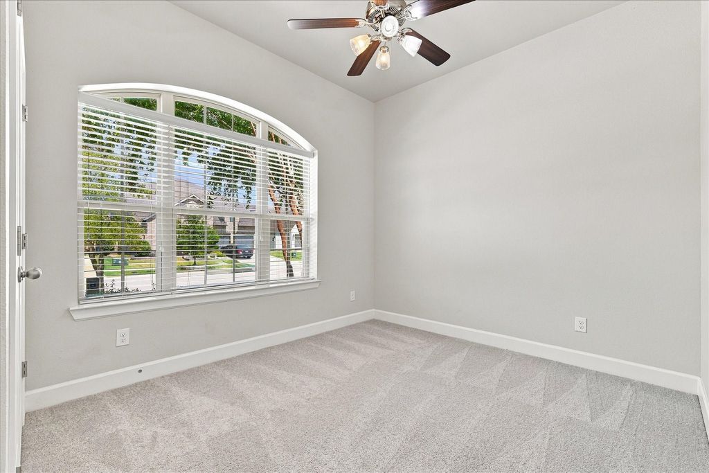 1209 9th Street, Argyle, TX 76226 — photo 4