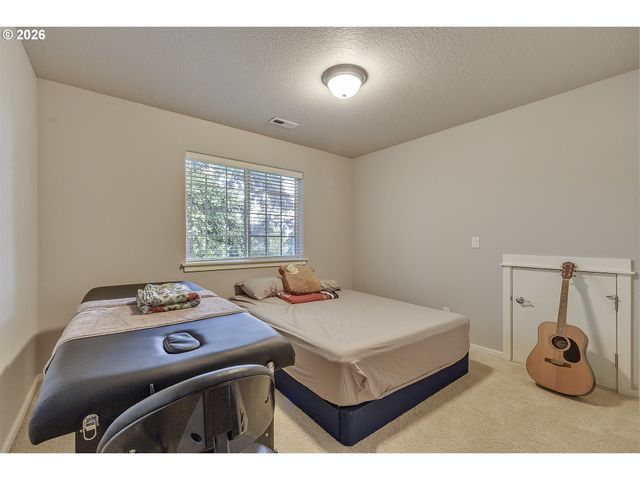 996 Ne 73RD Ave, Hillsboro, OR 97124