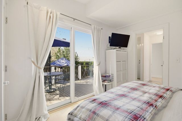 5 Division Street, Newport, RI 02840