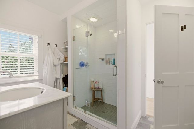 5 Division Street, Newport, RI 02840