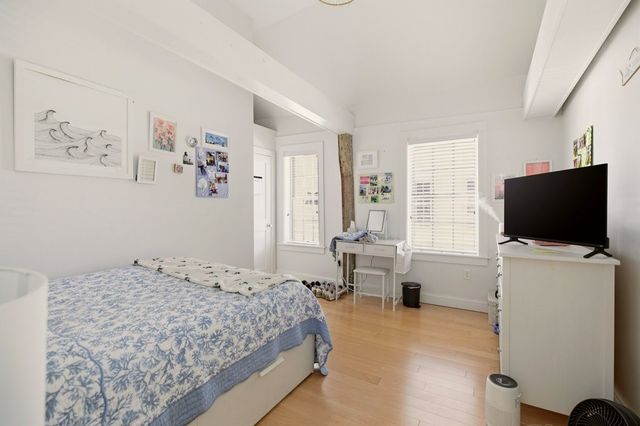5 Division Street, Newport, RI 02840