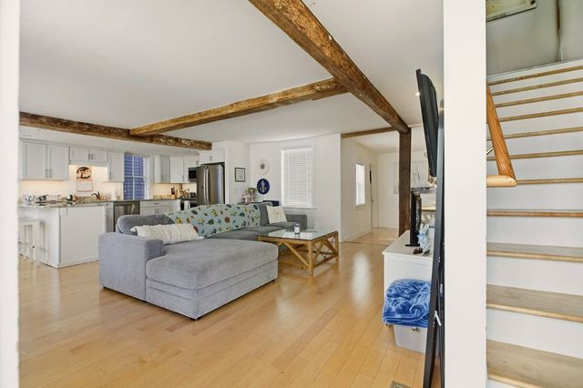 5 Division Street, Newport, RI 02840