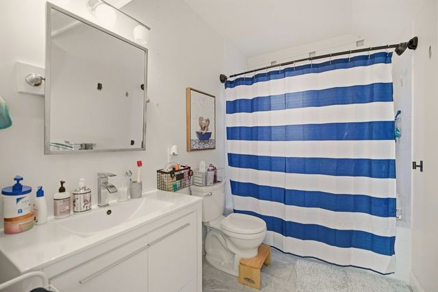5 Division Street, Newport, RI 02840