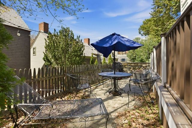5 Division Street, Newport, RI 02840