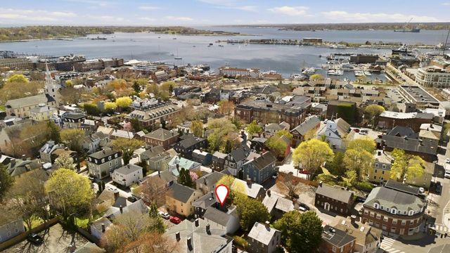 5 Division Street, Newport, RI 02840
