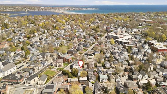 5 Division Street, Newport, RI 02840