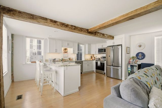5 Division Street, Newport, RI 02840