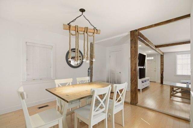 5 Division Street, Newport, RI 02840