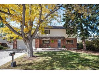 1633 S Holland St, Lakewood, CO 80232