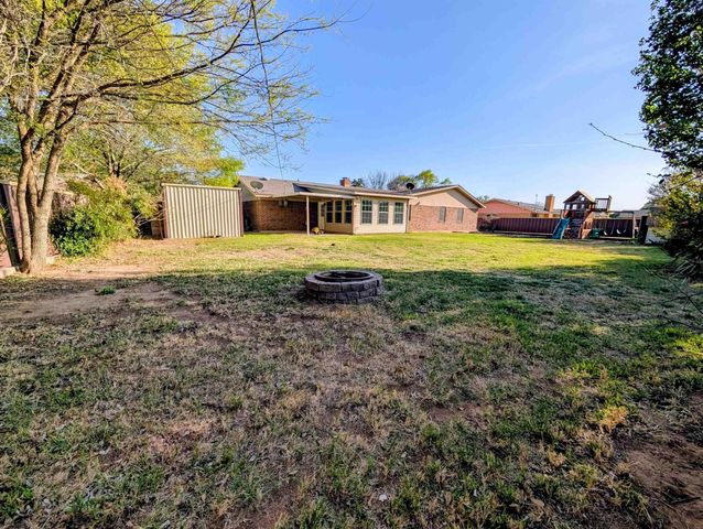 1026 JAN LEE DRIVE, Burkburnett, TX 76354