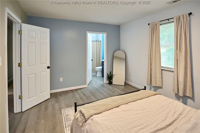 5018 Elmhaven Circle, Charleston, WV 25313