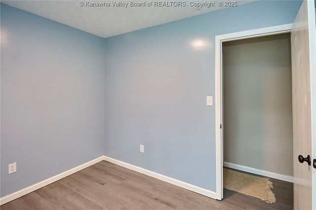 5018 Elmhaven Circle, Charleston, WV 25313