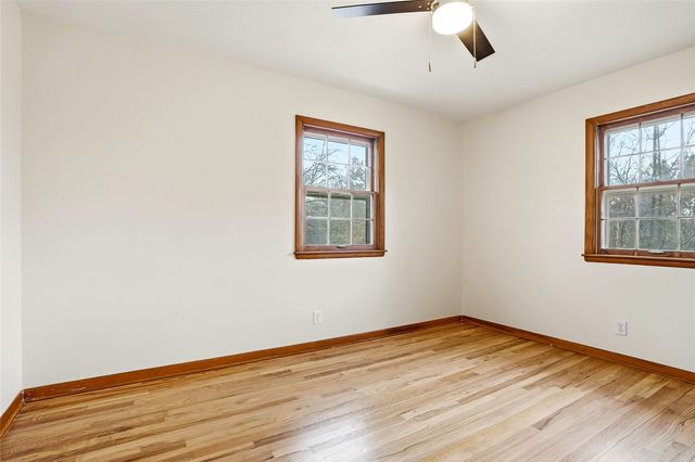 420 Terrace Rd, Iowa City, IA 52245