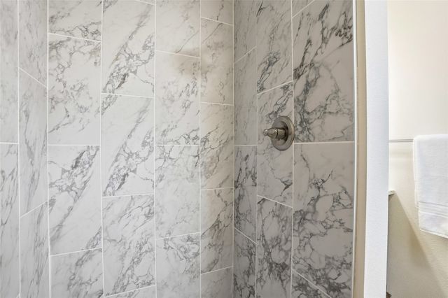 420 Terrace Rd, Iowa City, IA 52245