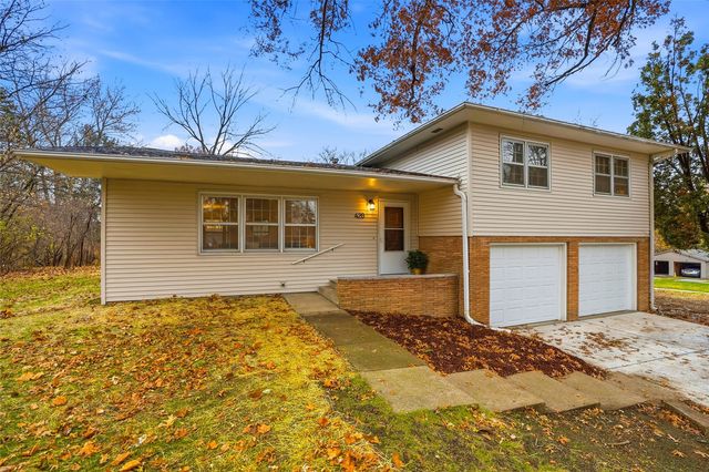 420 Terrace Rd, Iowa City, IA 52245