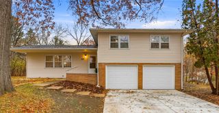 420 Terrace Rd, Iowa City, IA 52245