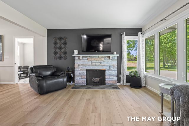 6590 Division Avenue NE, Comstock Park, MI 49321