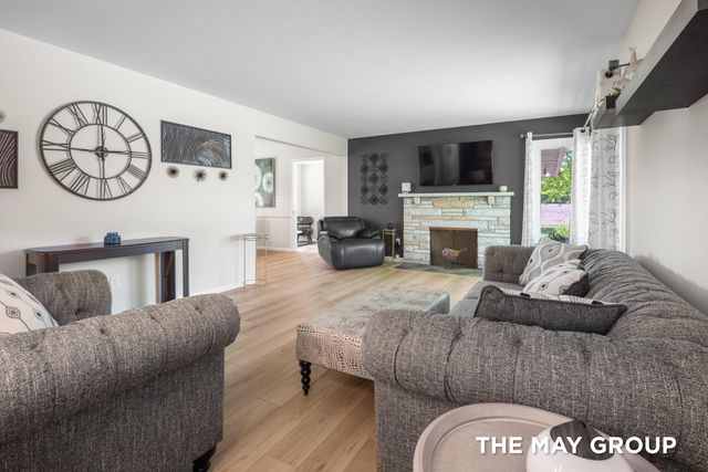 6590 Division Avenue NE, Comstock Park, MI 49321