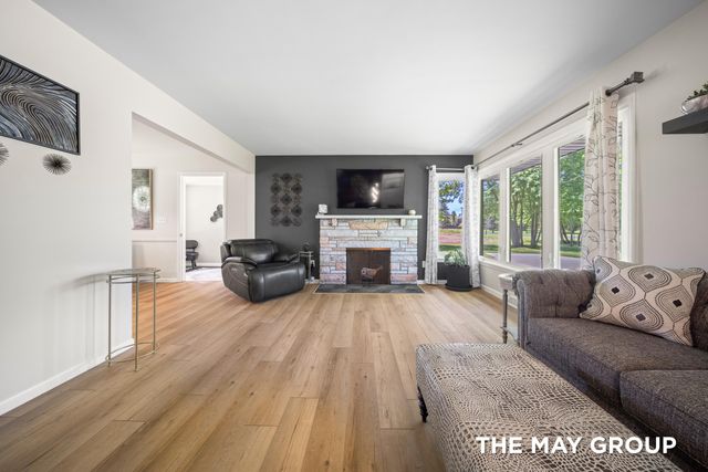 6590 Division Avenue NE, Comstock Park, MI 49321