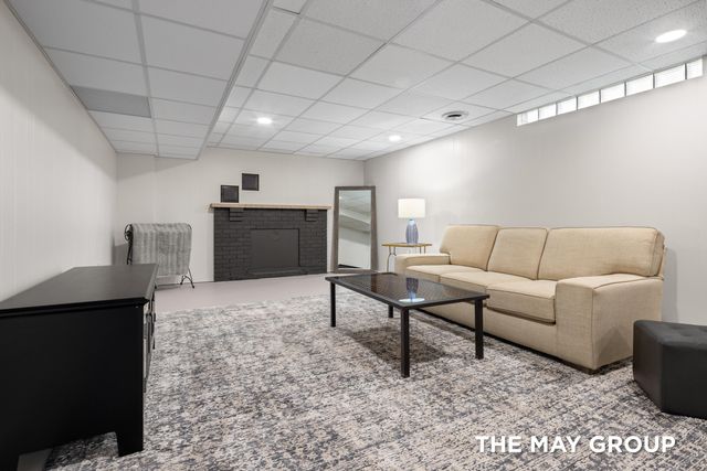 6590 Division Avenue NE, Comstock Park, MI 49321