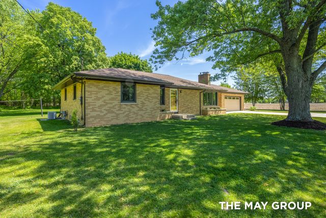 6590 Division Avenue NE, Comstock Park, MI 49321