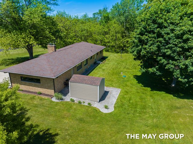 6590 Division Avenue NE, Comstock Park, MI 49321