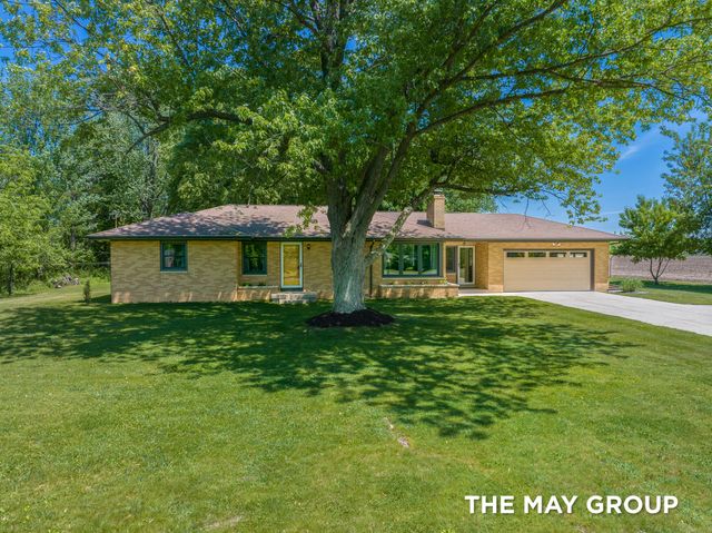 6590 Division Avenue NE, Comstock Park, MI 49321