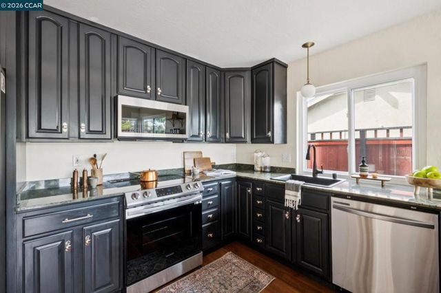 203 Radnor Court, Benicia, CA 94510