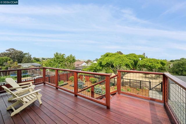 203 Radnor Court, Benicia, CA 94510