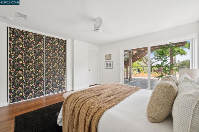 203 Radnor Court, Benicia, CA 94510