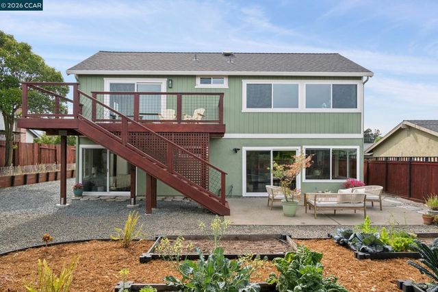 203 Radnor Court, Benicia, CA 94510