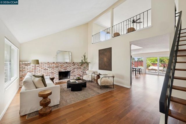 203 Radnor Court, Benicia, CA 94510